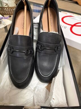 Blondo Black Blaire Leather Loafers